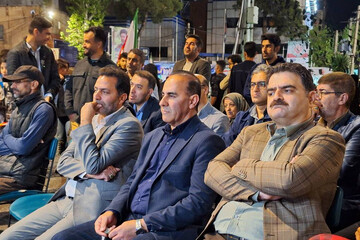زمزمه قدسیان در غرفه کتابخانه ایران استان ایلام