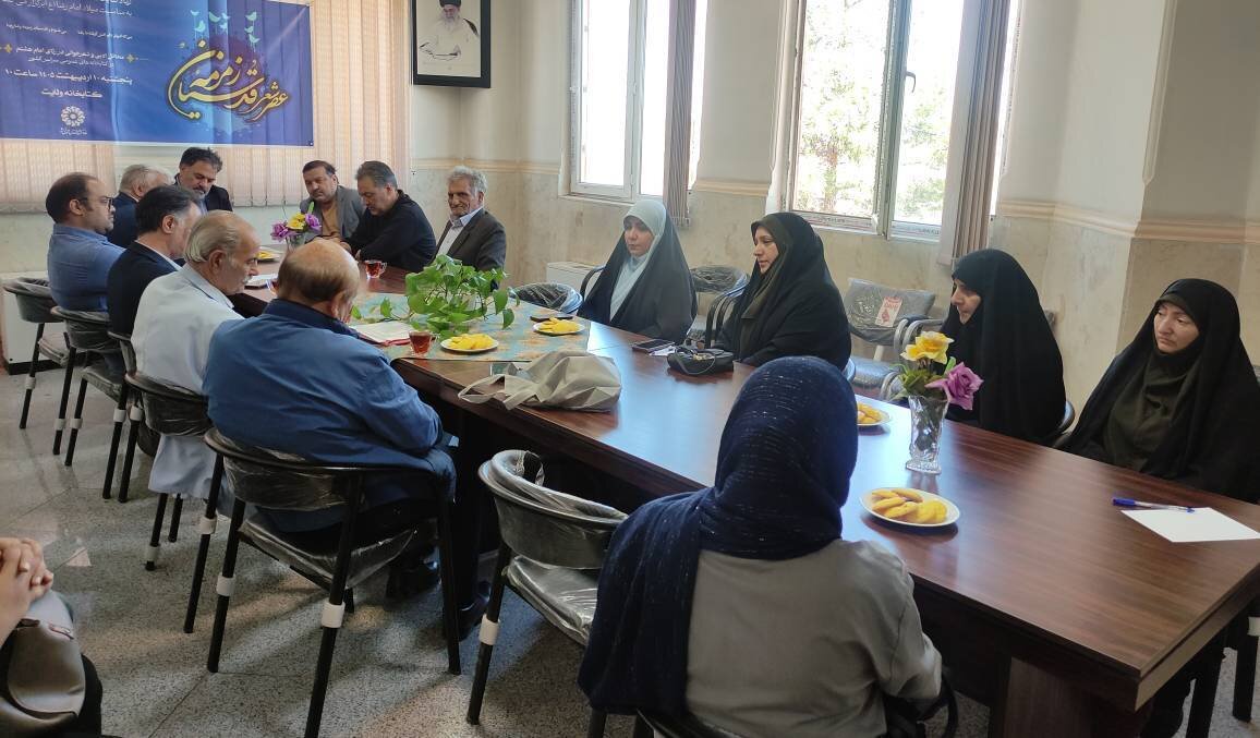 محفل ادبی و شعرخوانی «زمزمه قدسیان» در شهرستان های پاکدشت، قرچک و پیشوا