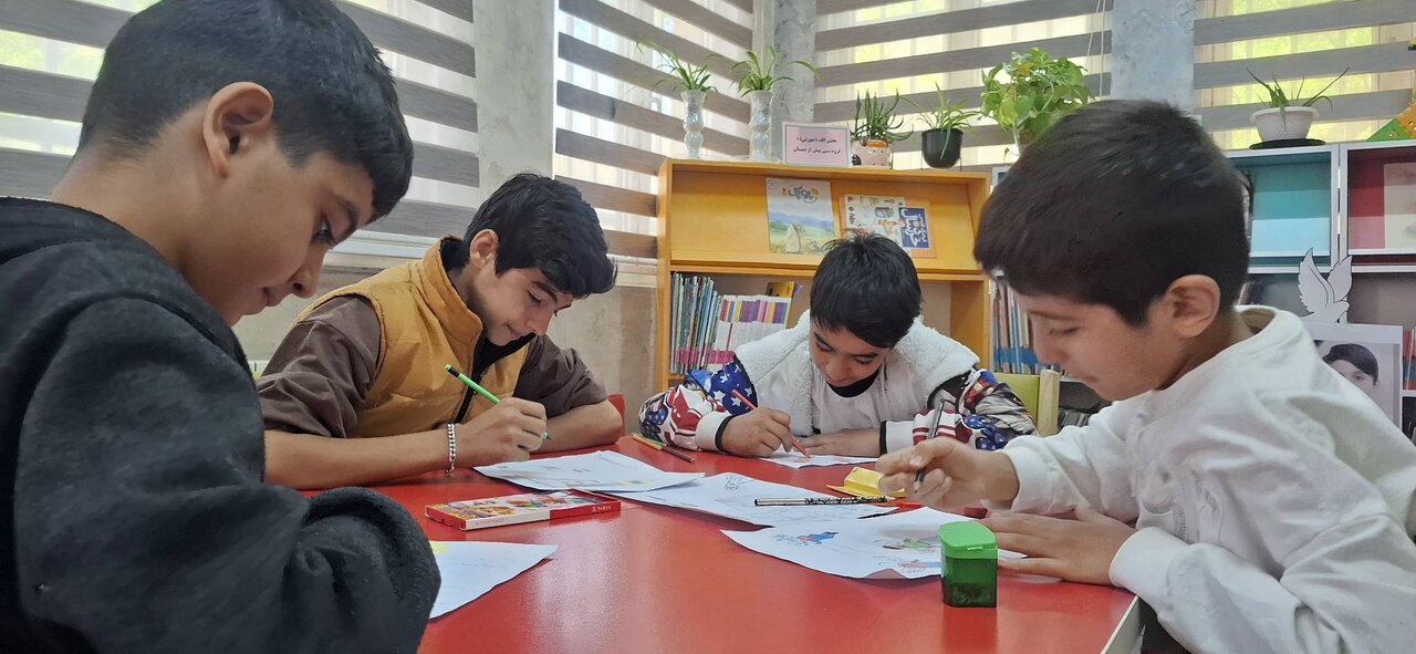 کتابخانه های عمومی استان تهران میزبان برنامه های معنوی و پرشور با محوریت کتاب شدند