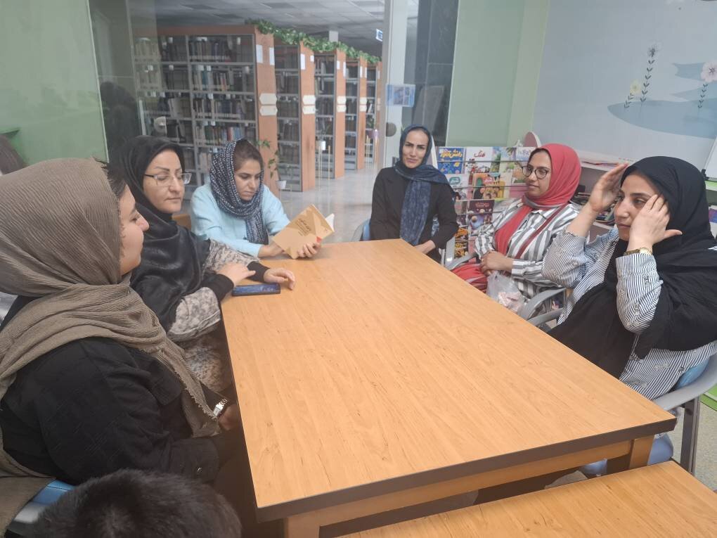 کتابخانه های عمومی استان تهران میزبان برنامه های معنوی و پرشور با محوریت کتاب شدند