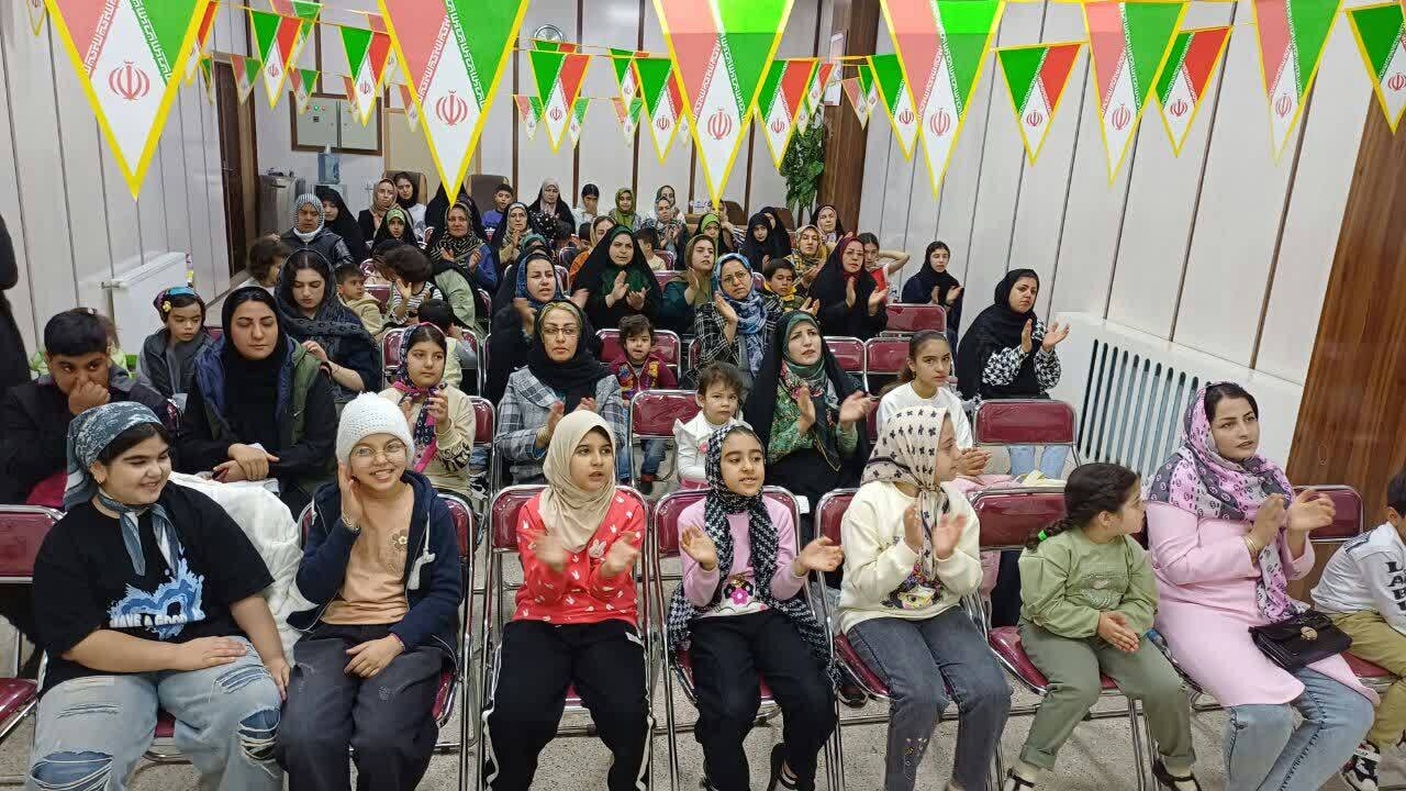 جشن‌های دهه کرامت در کتابخانه‌های عمومی استان زنجان برگزار شد