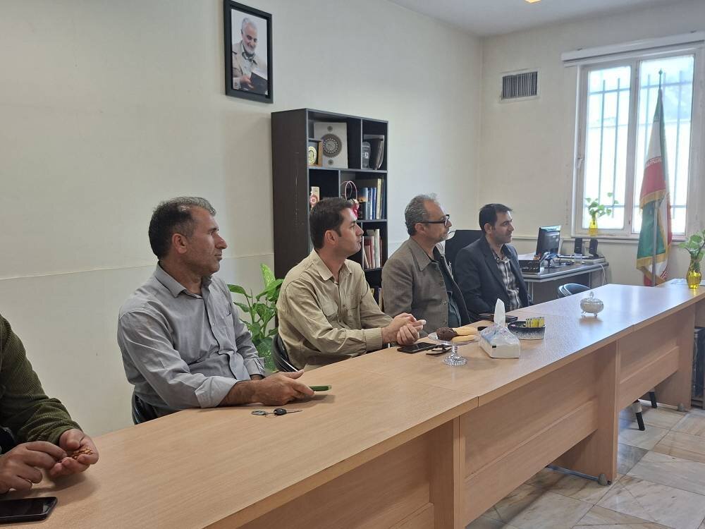 حضور رییس اداره منابع طبیعی شهرستان شهریار در اداره کتابخانههای عمومی این شهرستان