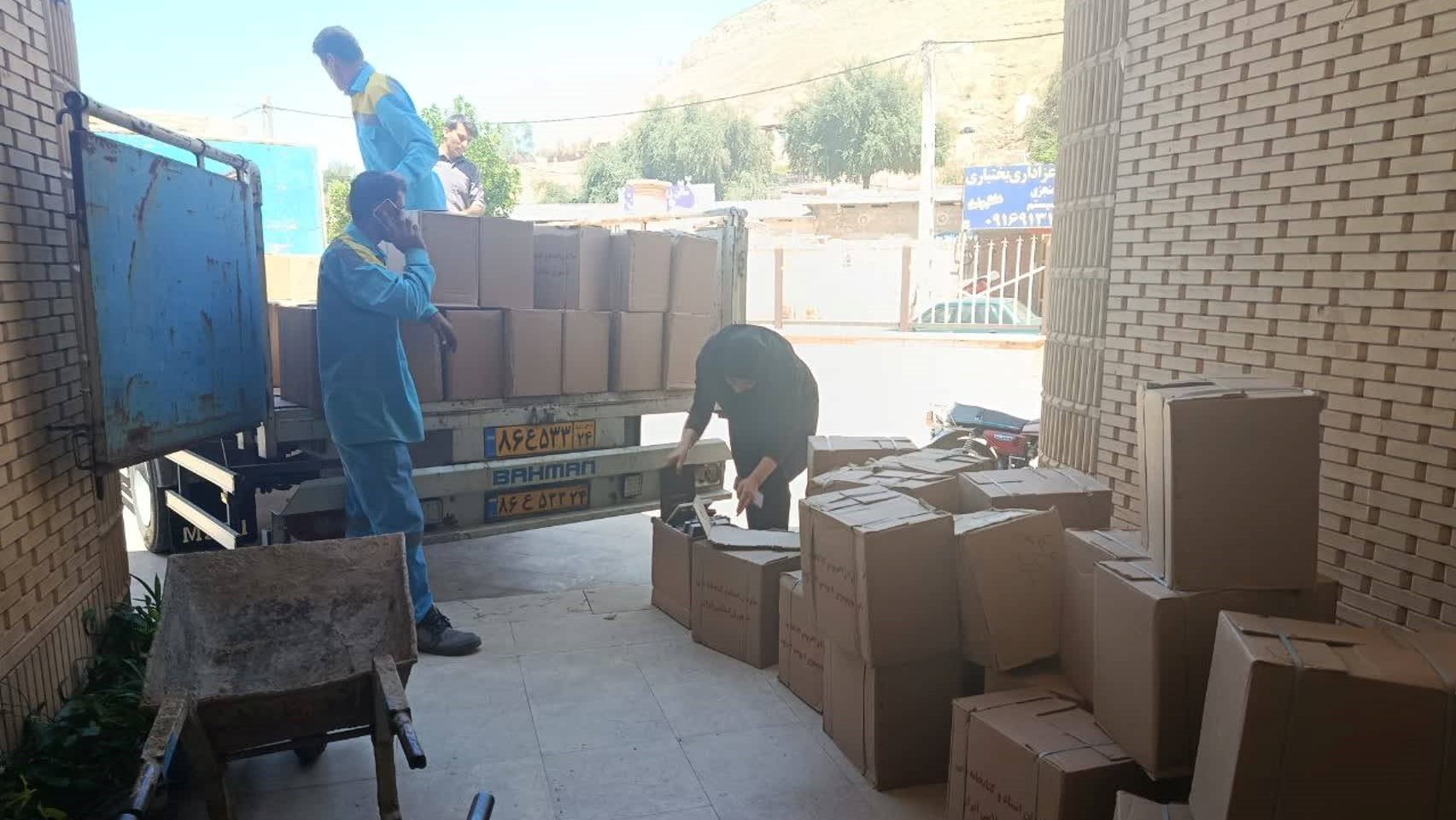 تامین ۲۲۵ کارتن کتاب و ۱۵۰۰ برگ منبع غیرکتابی برای کتابخانه‌های عمومی شهرستان مسجدسلیمان