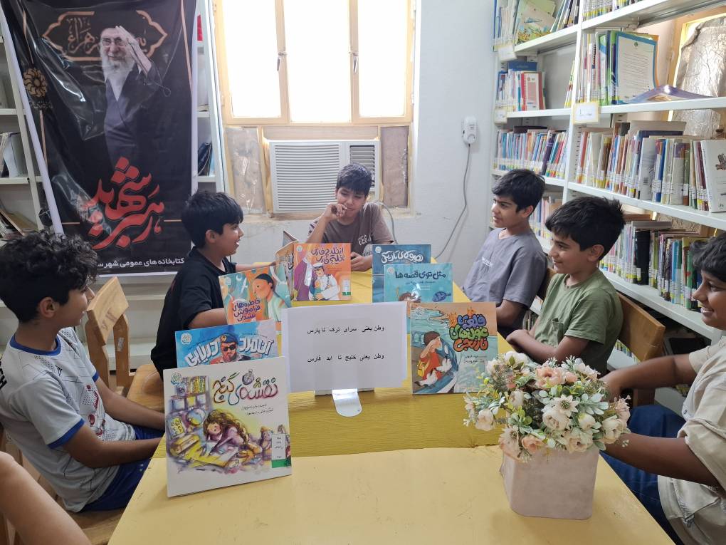 از «نشست های کتابخوان» خلیج فارس تا «کارگاه خلاقیت» برگزار شد