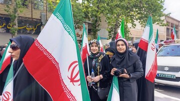 حضور مدیرکل و کارکنان اداره کل کتابخانه های عمومی لرستان و کتابداران کتابخانه ها در رزمایش جان فداییان ایران امام رضایی در روز ولادت امام هشتم در شهرستان خرم آباد و همزمان در سراسر کشور