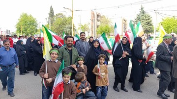 حضور مدیرکل و کارکنان اداره کل کتابخانه های عمومی لرستان و کتابداران کتابخانه ها در رزمایش جان فداییان ایران امام رضایی در روز ولادت امام هشتم در شهرستان خرم آباد و همزمان در سراسر کشور