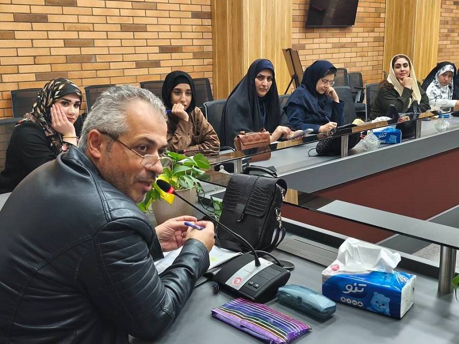 کارگاه آموزش داستان‌نویسی در کتابخانه مرکزی رشت