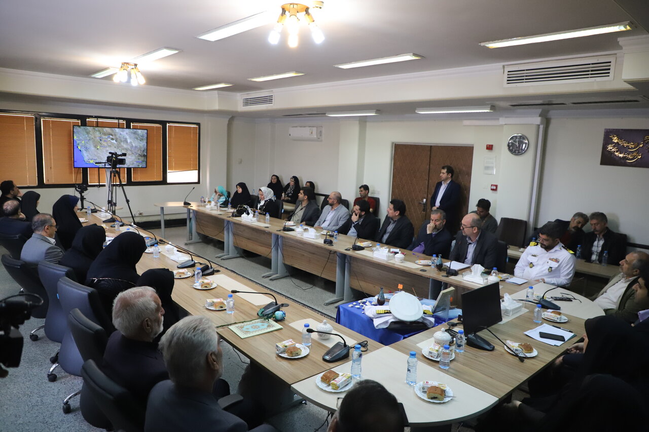 ویژهبرنامه «آن آبیِ زیبا» در همدان برگزار شد