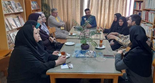 معلمانِ کتابخوان؛ ستونهای ترویج آگاهی در شاهرود تجلیل شدند