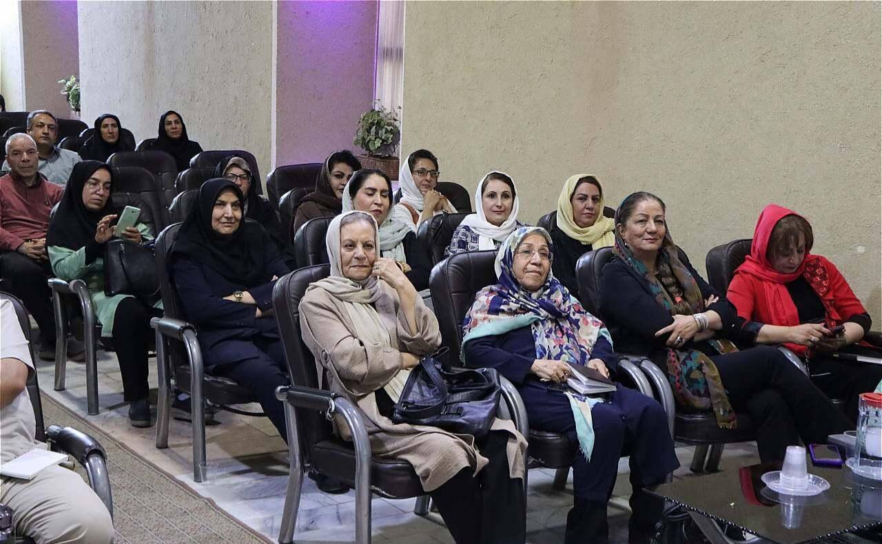 گرامیداشت روز معلم و «عصر شعر اردیبهشت» در کرمان برگزار شد