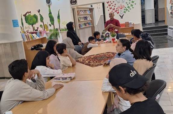 تجلی زبان و فرهنگ بومی در دومین محفل ادبی کودکان و نوجوانان سنگسری