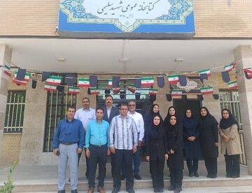 جلسه اداری رئیس کتابخانه‌های عمومی شهرستان ملارد با مسئولان کتابخانه‌ها