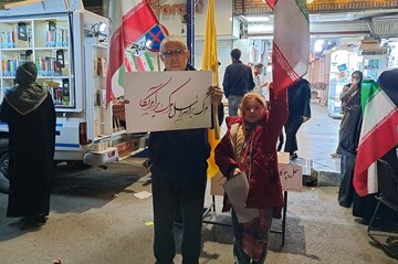 موکب «ایستاده برای ایران» در ارومیه، همراه شما در شب‌های شهر!