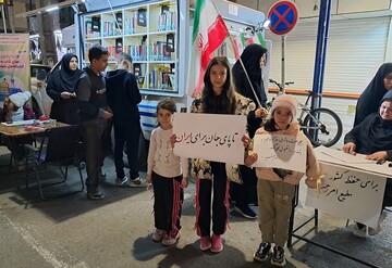 موکب «ایستاده برای ایران» در ارومیه، همراه شما در شب‌های شهر!