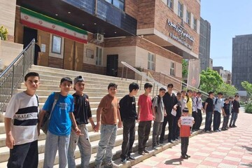 زنجیره انسانی «طرح حامی» برای صیانت از کتاب و دانایی در کتابخانه‌های خراسان شمالی