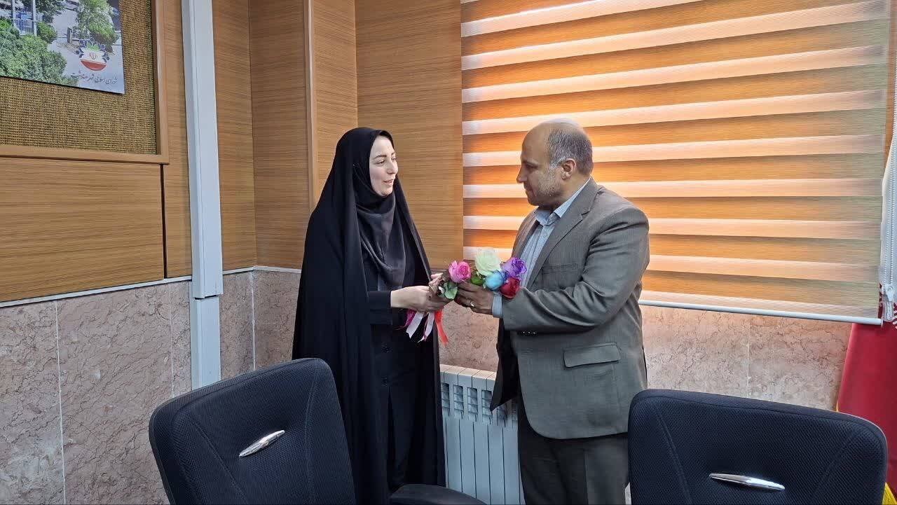 برنامه های گرامیداشت مقام معلم، به همت کتابداران در کتابخانه های استان تهران
