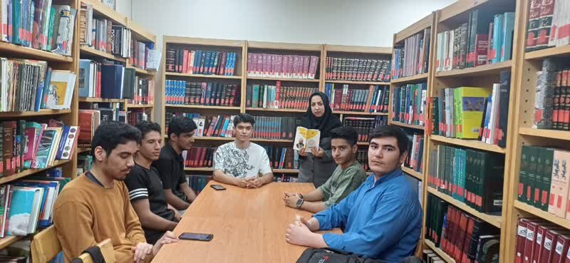 برنامه های گرامیداشت مقام معلم، به همت کتابداران در کتابخانه های استان تهران