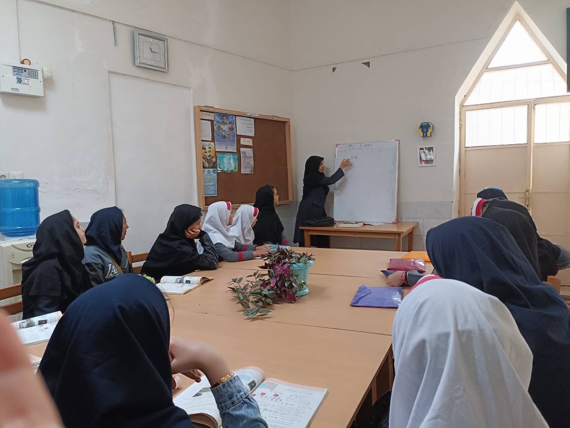 تعطیلی مدارس در ایجرود فرصتی برای آموزش خلاق شد