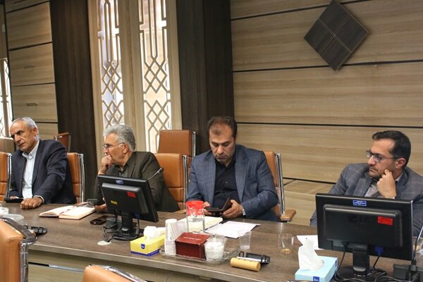 نخستین جلسه انجمن کتابخانه‌های عمومی چهارمحال و بختیاری با مشارکت گرم خیرین برگزار شد