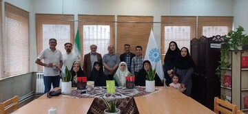 نخستین نشست «دورهمی کتاب‌خوانی» با موضوع زندگی‌نامه شهید مرتضی شیرازی