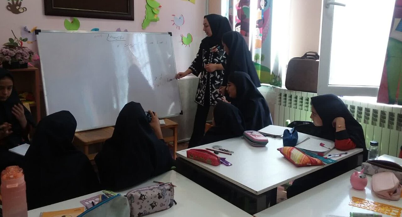 نخستین هفته از قرار کلاسدرسی در کتابخانه پانزده خرداد پیشوا برگزار شد