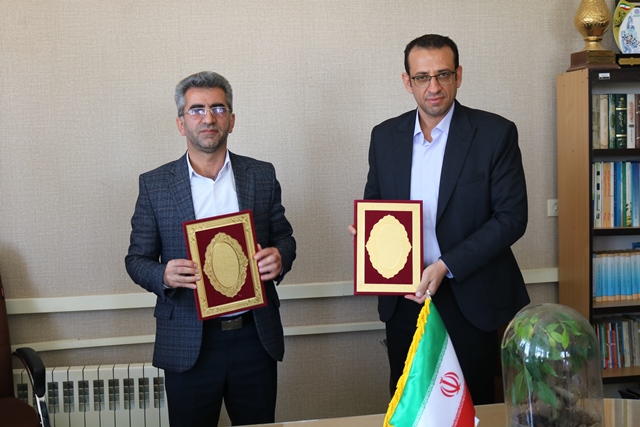 امضای تفاهم‌نامه همکاری بین اداره کل کتابخانه‌های عمومی و اداره کل آموزش‌وپرورش استان سمنان