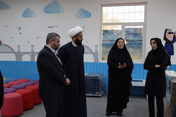 بازدید از کتابخانه مرکزی خوزستان