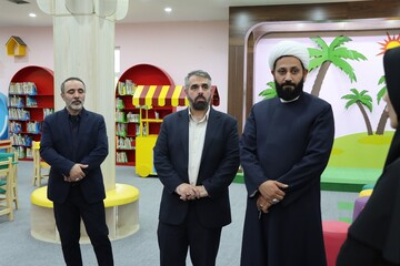 بازدید از کتابخانه مرکزی خوزستان