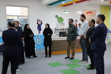 بازدید از کتابخانه مرکزی خوزستان