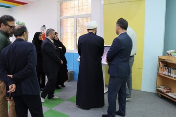 بازدید از کتابخانه مرکزی خوزستان
