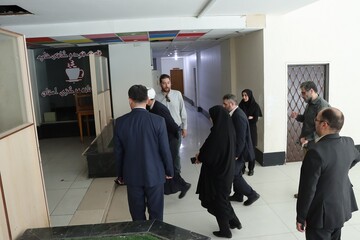 بازدید از کتابخانه مرکزی خوزستان