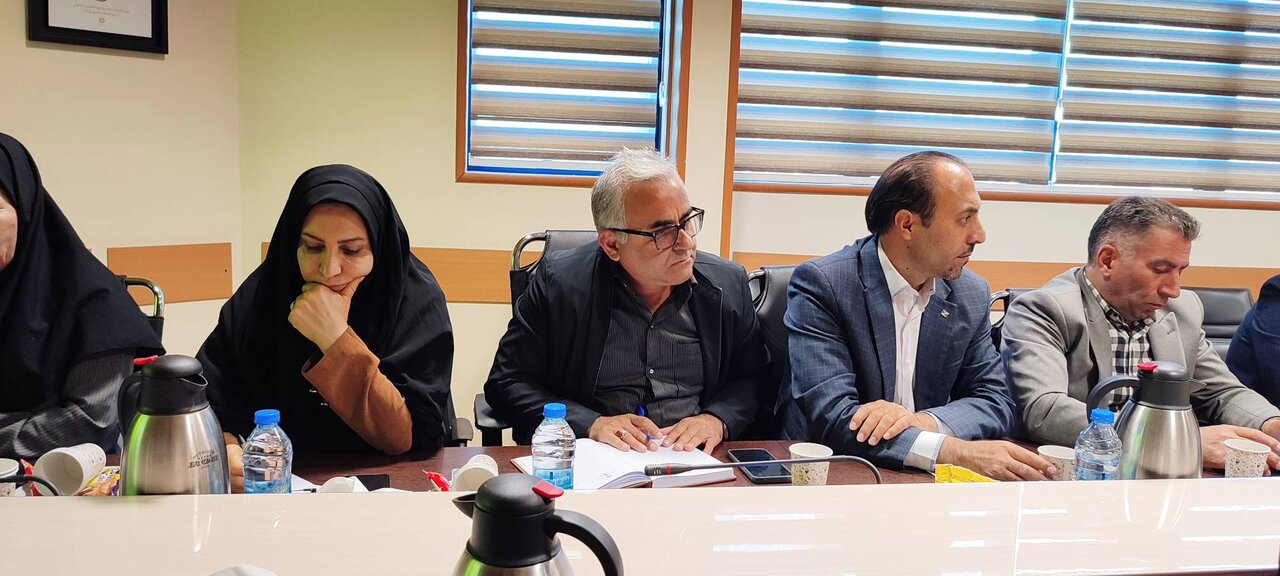 سومین جلسه شورای اداری اداره کل کتابخانه های عمومی استان برگزار شد