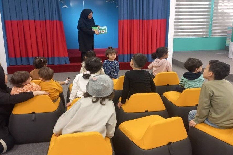 ویژه‌برنامه‌های فرهنگی اردیبهشت‌ماه کتابخانه مرکزی رشت در یک نگاه