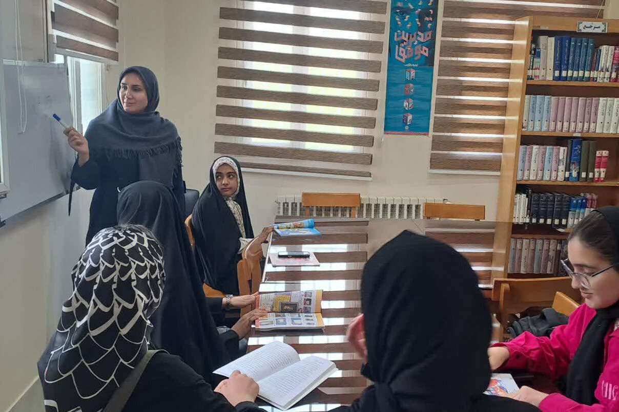برگزاری برنامه‌های فرهنگی هنری در کتابخانه‌های استان مرکزی