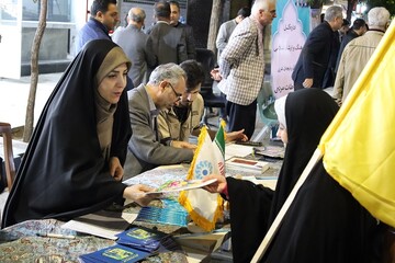 میز ارتباطات مردمی کتابخانه‌های عمومی آذربایجان‌غربی در ارومیه برگزار شد