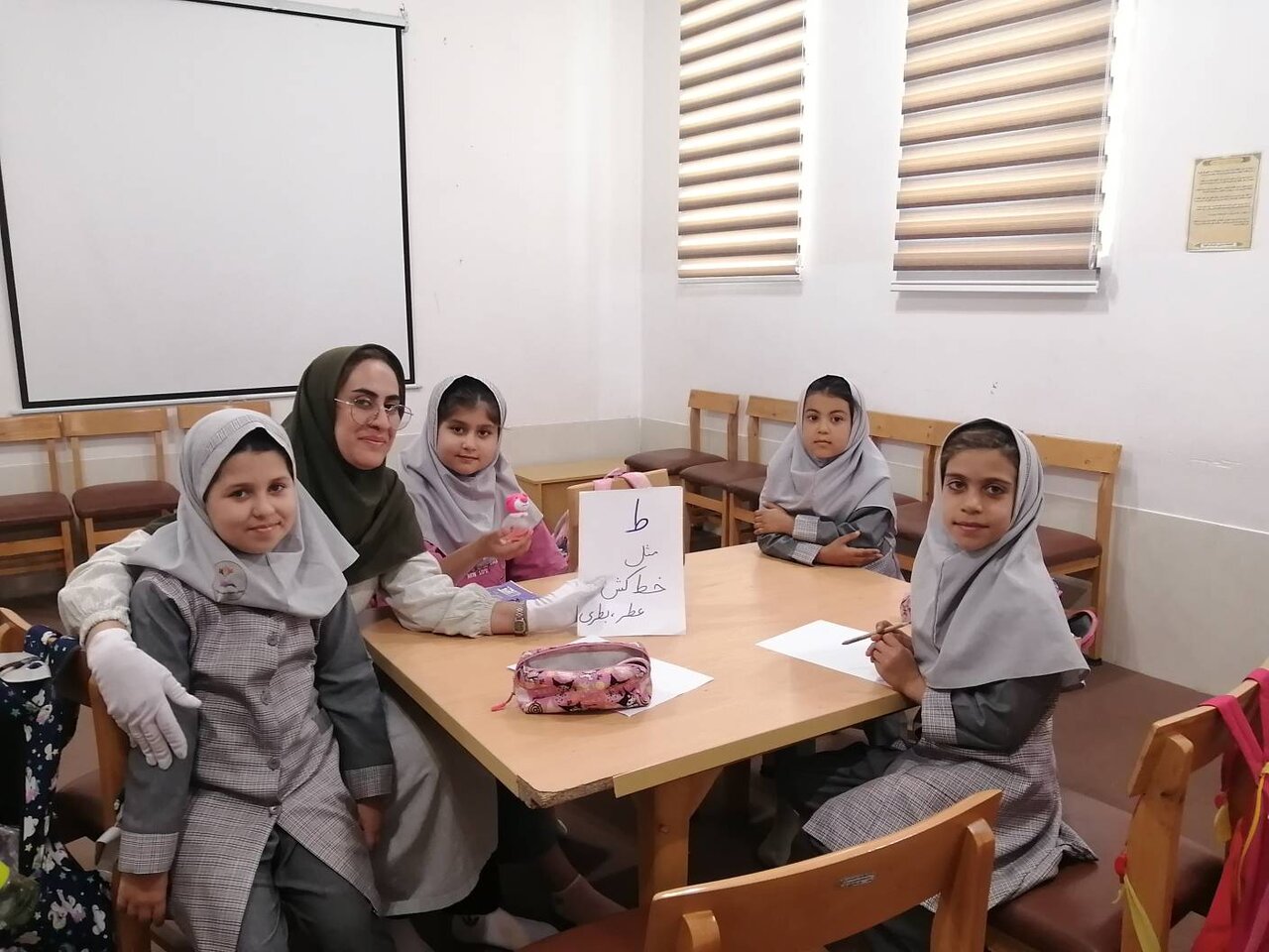 قرار آموزشی در کتابخانه شهدای علویه برگزار شد
