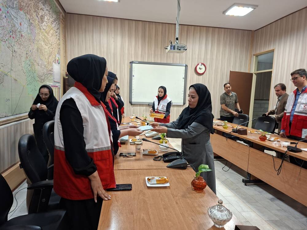 اجرای پویش «سپاس» و تقدیر از تلاش های امدادگران در شهریار