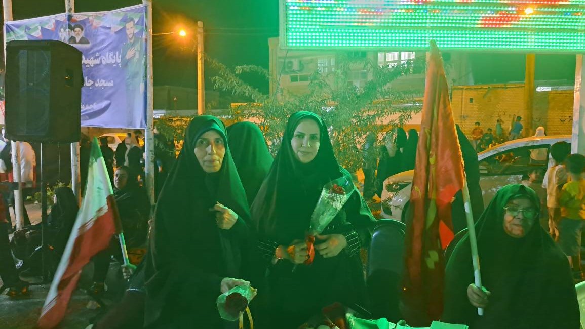 تقدیر از پرستاران شهرستان هفتکل در غرفه شبانه بهداشت و درمان