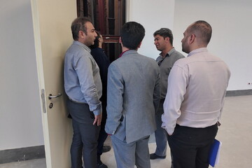 بازدید مدیرکل توسعه کتابخانه‌های نهاد از پروژه کتابخانه مرکزی