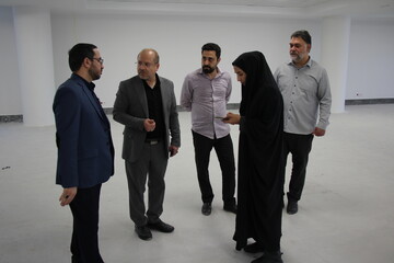 بازدید مدیرکل توسعه کتابخانه‌های نهاد از پروژه کتابخانه مرکزی