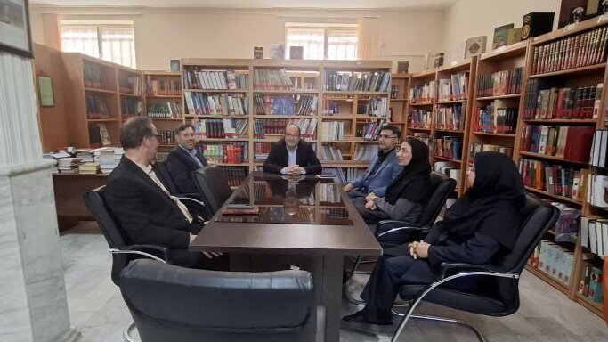 تاکید بر بازتعریف و متناسبسازی خدمات کتابخانههای عمومی با نیاز جامعه مخاطب