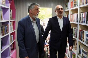 آیین بهره‌برداری از ۱۰ دستگاه خودروی کتابخانه عمومی سیار