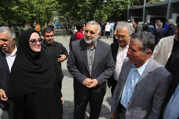 آیین بهره‌برداری از ۱۰ دستگاه خودروی کتابخانه عمومی سیار