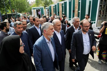 آیین بهره‌برداری از ۱۰ دستگاه خودروی کتابخانه عمومی سیار