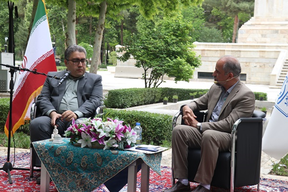 طنینِ شکوه «شاهنامه» در جانِ توس/ ضیافت حماسه و خرد در جوار مزار حکیمِ سخن