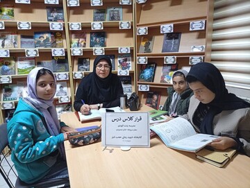 میزبانی کتابخانه عمومی آذربایجان شرقی از کلاس‌های درس دانش‌آموزان