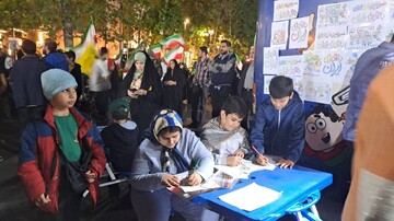 برپایی میز خدمت اداره کتابخانه های عمومی شهرستان شمیرانات