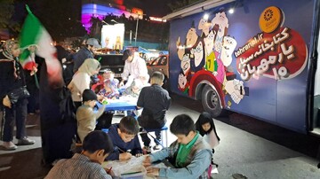 حضور فرهنگی اداره کتابخانه های عمومی شهرستان شمیرانات در تجمعات شبانه میدان تجریش