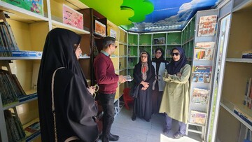 خدمات‌رسانی کتابخانه سیار قزوین در جشنواره ایلات و عشایر استان