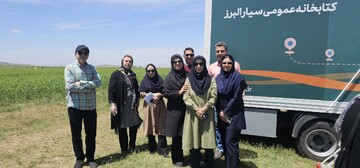 خدمات‌رسانی کتابخانه سیار قزوین در جشنواره ایلات و عشایر استان